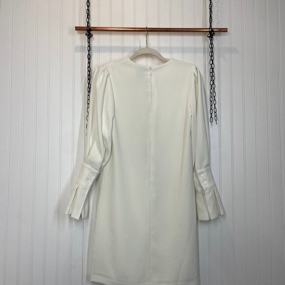 NWT CeCe Womens Optique White Velvet Petals Long Sleeve Mini Shift Dress Size XS - Picture 2 of 8
